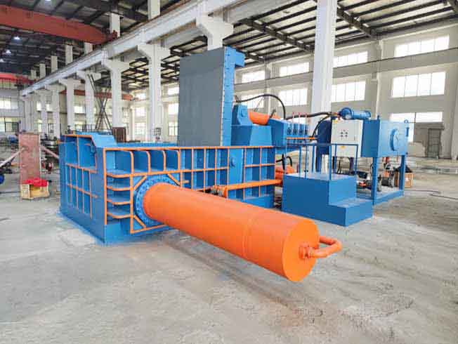 Remote Control Metal Scrap Compactor Machine