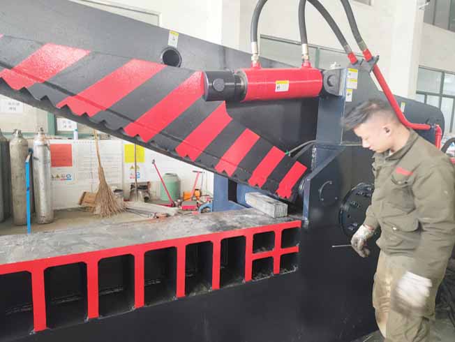 Alligator Shear For Heavy Metal Scrap