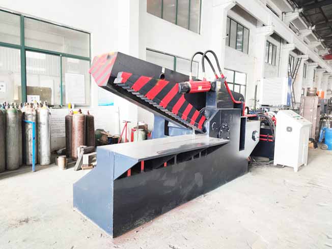 Heavy Metal Scrap Alligator Shear