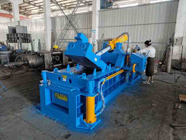 China Metal Scrap Press Baler