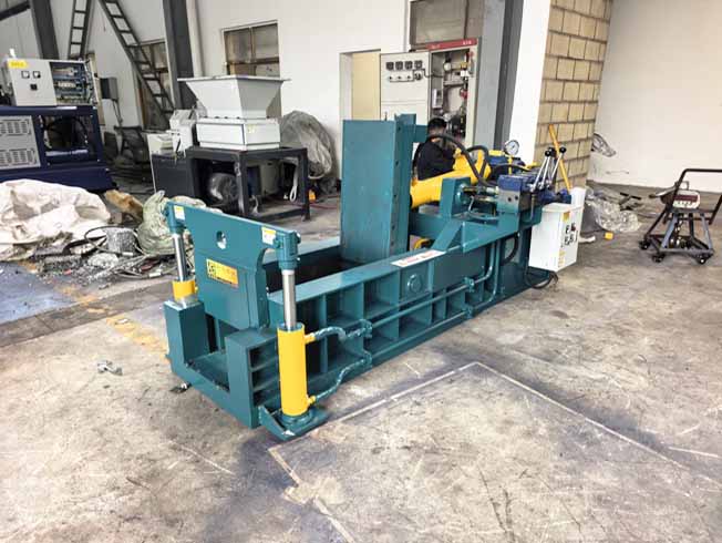 100Ton Used Metal Scrap Compress Baler