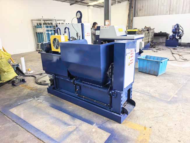 160Ton Iron Scrap Compactor Machine