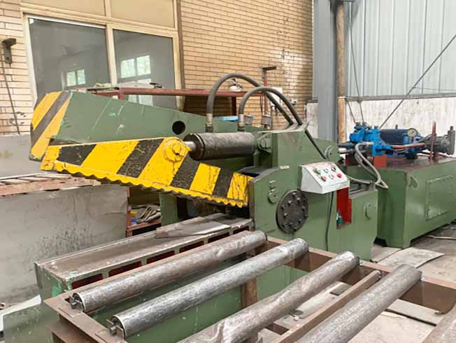 Alligator Metal Scrap Shear Machine