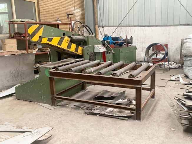 Alligator Metal Scrap Shear Machine