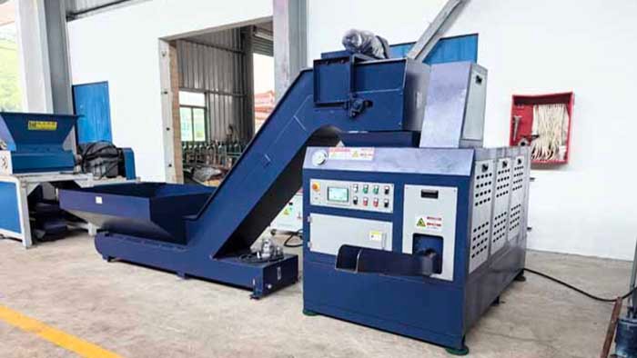 Which Factories Are Suitable for Fully Automatic Metal Scrap briquette Machines?