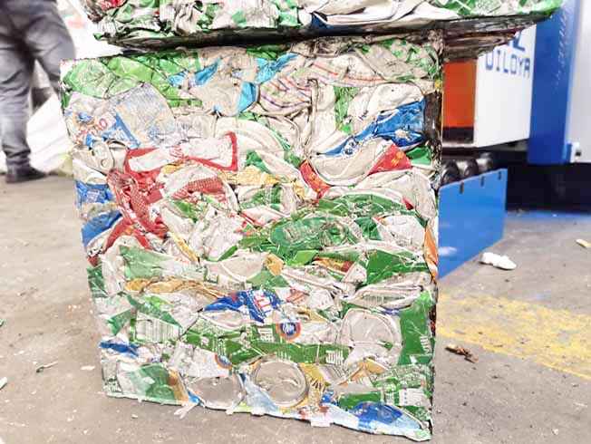 Small Aluminum Can Baler Machine