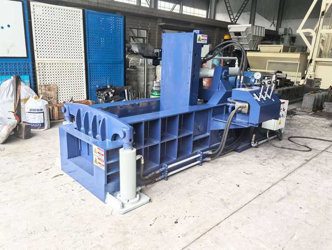Front-Out Metal Scrap Baler