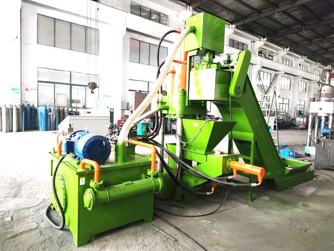 Vertical Briquetting Machine