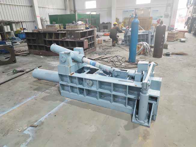 Forward Out Metal Scrap Press Baler