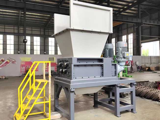 Four Shaft Shredder