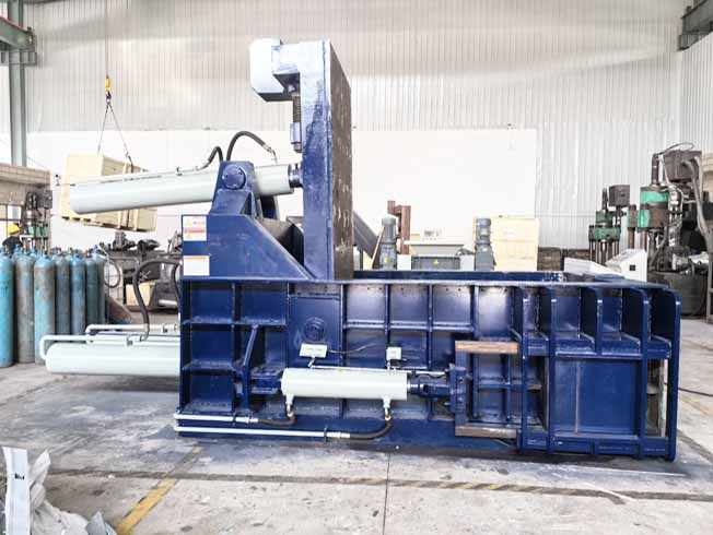 Used Metal Scrap Baler machine