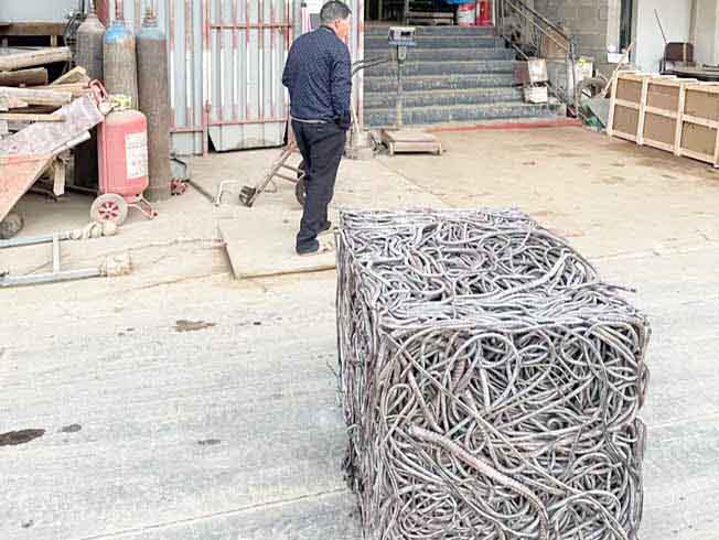 Hydraulic steel Wire Scrap Baling Press