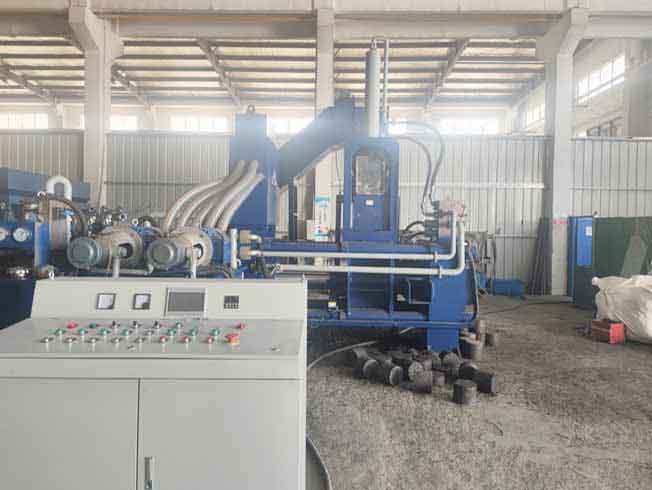 Hydraulic Scrap Metal Chip Compactor