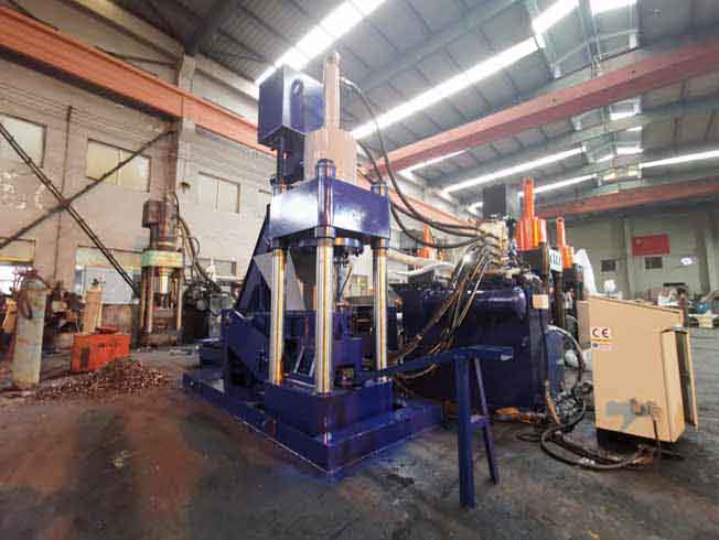 Vertical Aluminium Scrap chips Baler