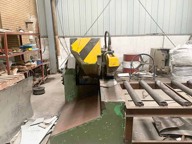 Waste Metal Cutting Alligator Shear Machine