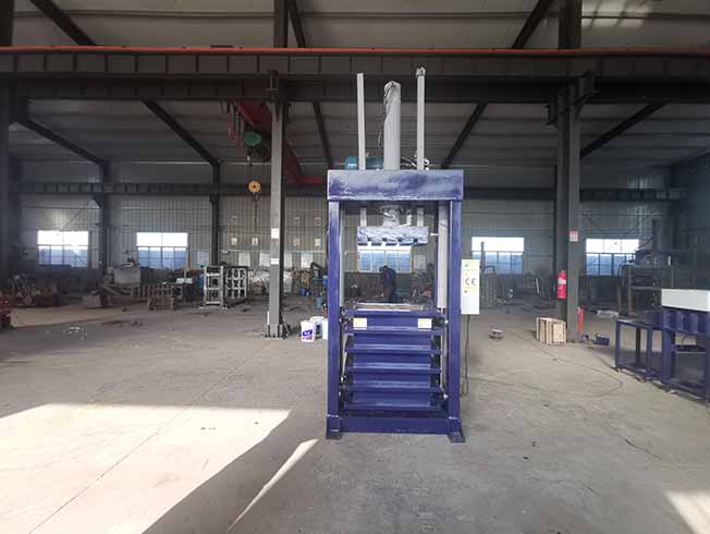 Used Clothing Automatic Baling Machine