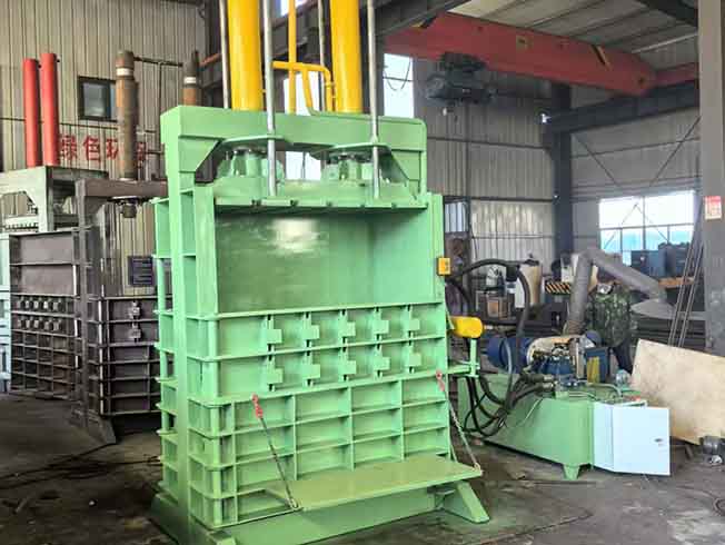 Used Clothing Compactor Machine