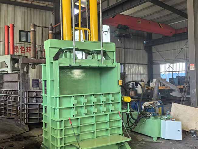 Used Clothing Compactor Machine