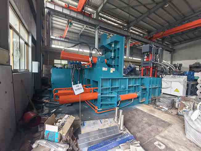 Automatic Baling Press For Metal Scrap