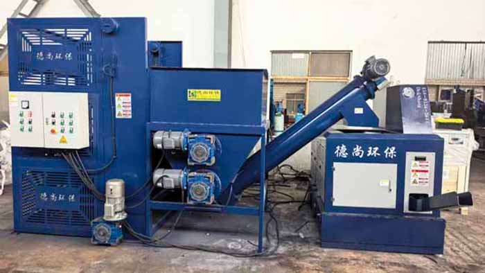 Metal briquetting machines enhance the recycling value of waste materials and promote resource recycling.